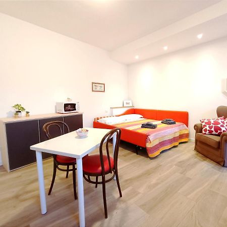Apartamento La Casa Del Barcaiolo Malgrate Exterior foto